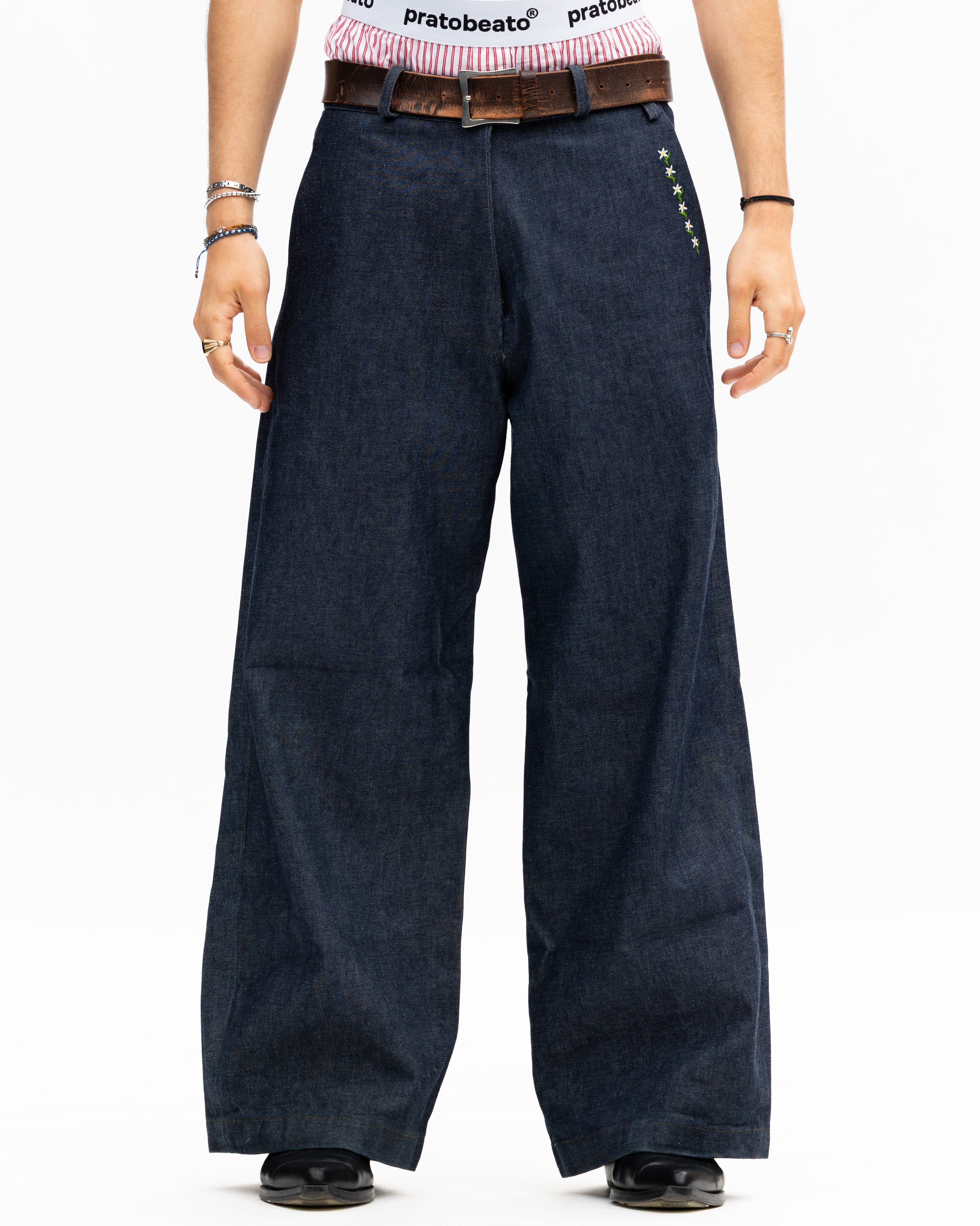 FLOWERED  RAW DENIM
