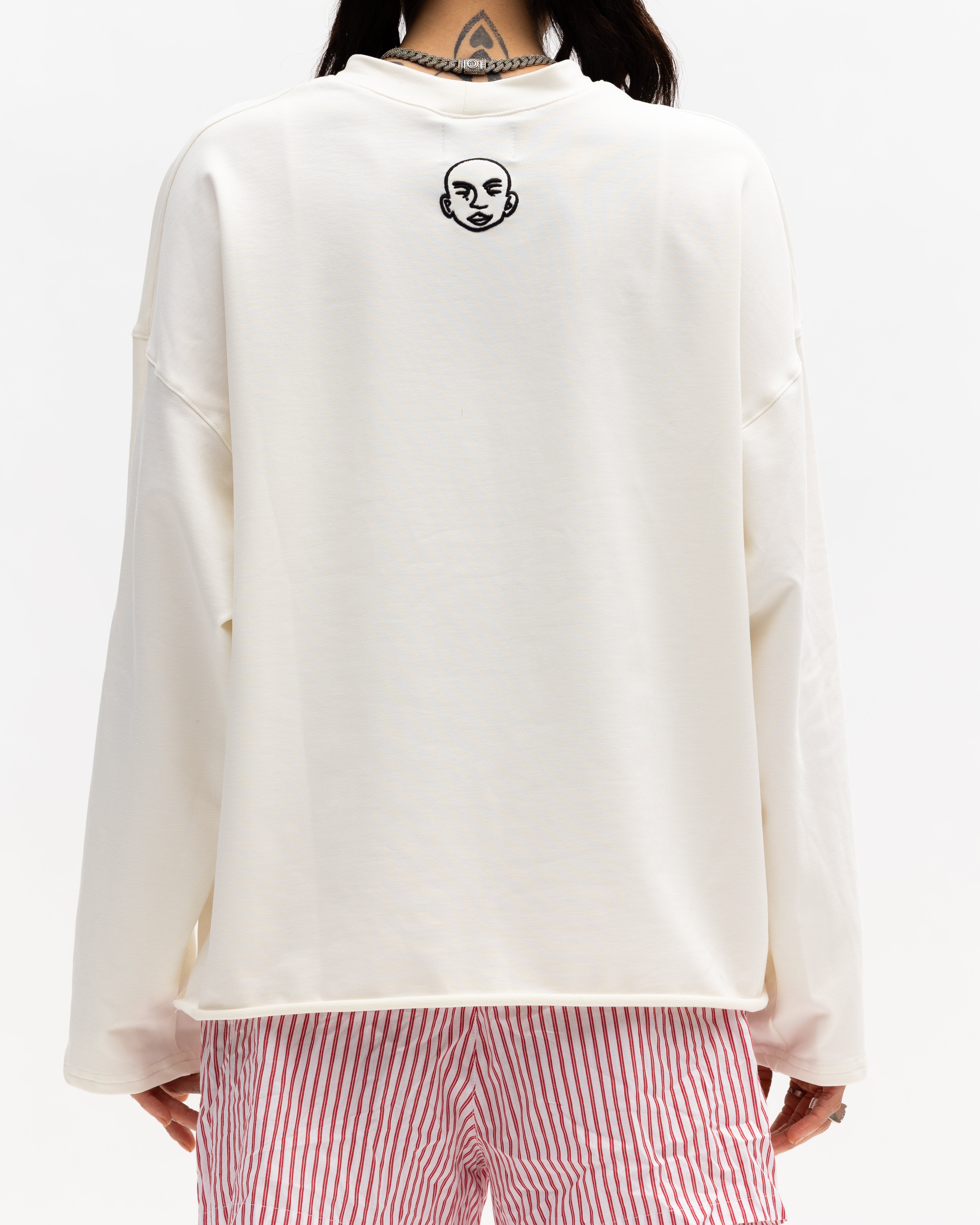 WHITE LOGO LONGSLEEVE