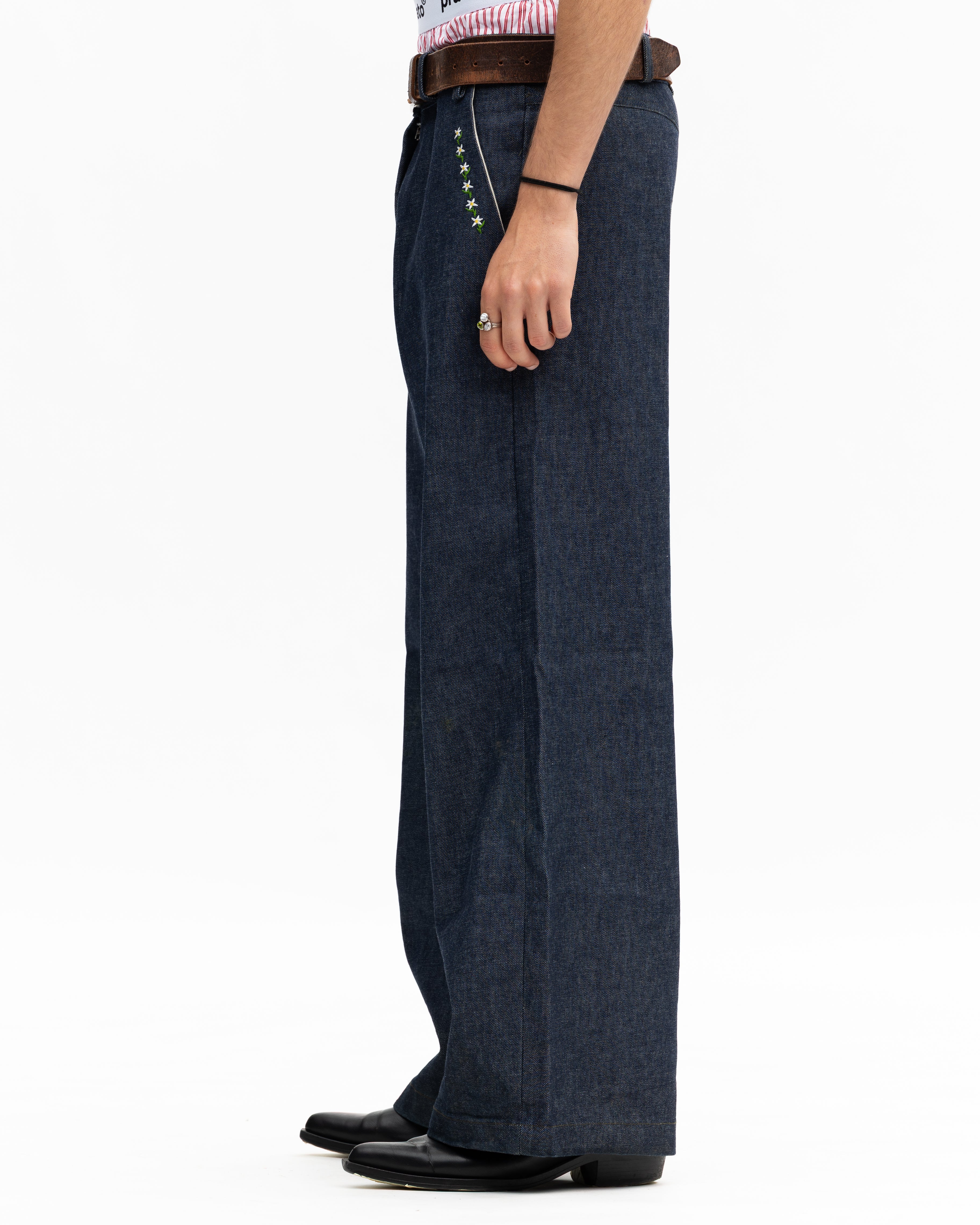 FLOWERED  RAW DENIM